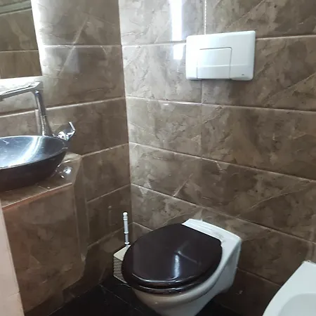 Glamour Spanish Steps Hotel